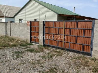 Жеке үй · 4 бөлме · 100 м² · 10 сот., Достық 24, бағасы: 15 млн ₸ в Талдыкоргане