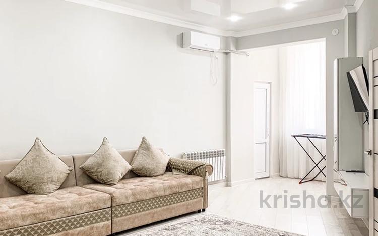 1-комнатная квартира, 50 м² помесячно, Кунаева 79