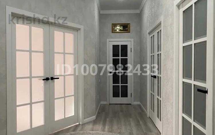 3-комнатная квартира · 106 м² · 7/8 этаж, 19-й мкр 45 за 42 млн ₸ в Актау — фото 24