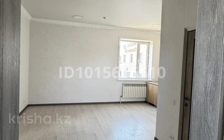 2-бөлмелі пәтер · 41 м² · 2/2 қабат, Күнгей ш/а., Назира Турекулова 14, бағасы: 150 000 ₸ в Караганде, Казыбек би р-н — фото 2