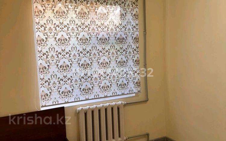 3-комнатная квартира · 70 м² · 2/5 этаж, 15-й микрорайон 3 — Шаяхметова угл Жандосова за 200 000 ₸ в Шымкенте, Аль-Фарабийский р-н — фото 2