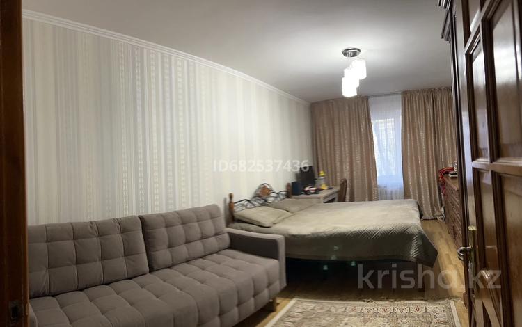 3-комнатная квартира, 62 м², 1/4 этаж, мкр Коктем-2 за 41 млн 〒 в Алматы, Бостандыкский р-н — фото 18