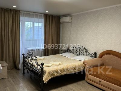 1-комнатная квартира, 32 м², 3/5 этаж посуточно, Найманбаева 153 за 13 000 〒 в Семее