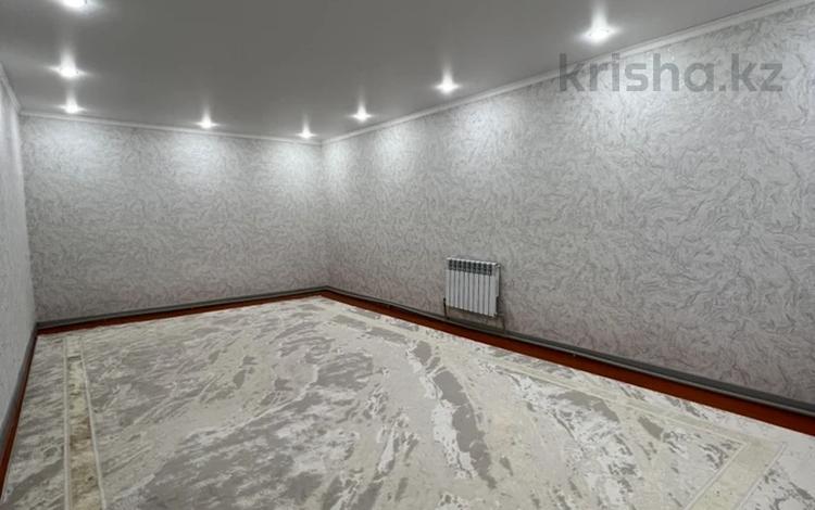 Отдельный дом · 4 комнаты · 110 м² · 10 сот., Жүсіпбек Баттал 2Б — Киров за 15 млн ₸ в  — фото 2
