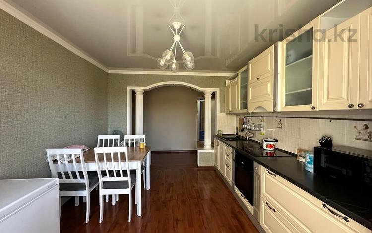 3-комнатная квартира · 95 м², жумабаева 12 за 33 млн ₸ в Астане — фото 2