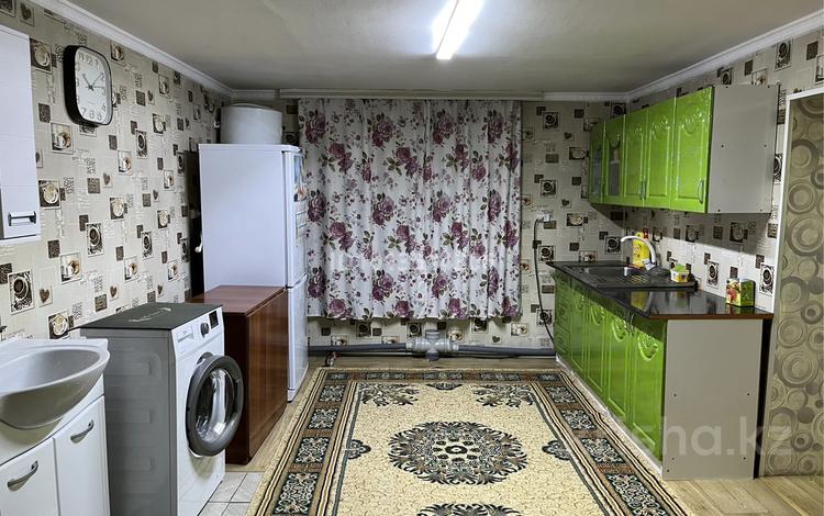 Жеке үй · 4 бөлме · 100 м², Абай 44, бағасы: 8 000 ₸ в  — фото 2