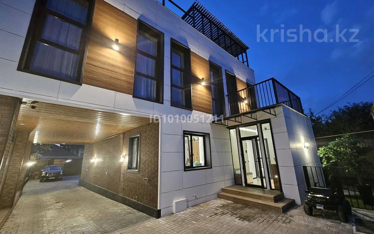 Отдельный дом · 4 комнаты · 250 м² · 5.5 сот., мкр Таусамалы, Территория ПКСТ Мамыр-кар, 3 3 — Джандосова яссаю за 350 млн ₸ в Алматы, Наурызбайский р-н — фото 2