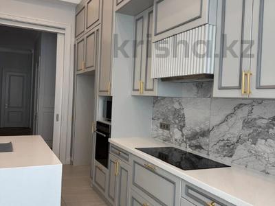 4-бөлмелі пәтер · 230 м² · 3/3 қабат, Кербулакская 8/1 к1, бағасы: 274 млн ₸ в Алматы, Медеуский р-н