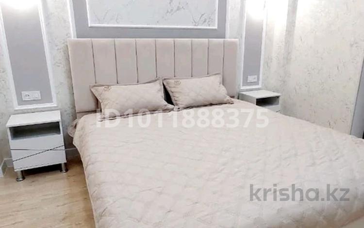 2-комнатная квартира · 67 м², ул. Б. Батырбекова 21 за 20 000 ₸ в Туркестане — фото 2