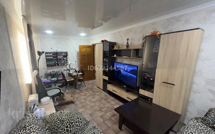 3-комнатная квартира · 61 м² · 3/5 этаж, Анаркулова 14 54 — Находится возле 8 гимназии за 20.5 млн ₸ в Жезказгане — фото 9