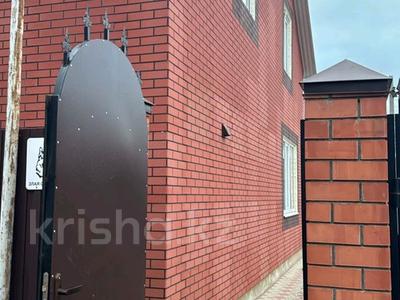 Отдельный дом · 5 комнат · 284 м² · 6 сот., Абдирова 19/2 за 65 млн 〒 в Уральске