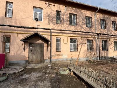 3-бөлмелі пәтер · 56.5 м² · 2/2 қабат, Егизбаев 8, бағасы: 10 млн 〒 в 