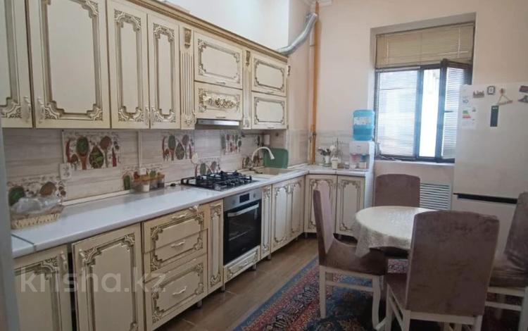 2-комнатная квартира · 76 м² · 4/10 этаж, 16-й мкр 38 за 25.5 млн ₸ в Актау — фото 2