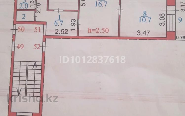 4-бөлмелі пәтер · 61 м² · 4/5 қабат, мкр Михайловка 27 — остановка Стекляшка, бағасы: 30 млн ₸ в Караганде, Казыбек би р-н — фото 2
