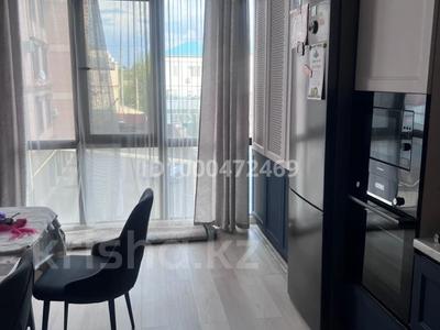 2-бөлмелі пәтер · 76 м² · 3/9 қабат, Сатыбалды Дауымова 71A, бағасы: 65 млн ₸ в Уральске
