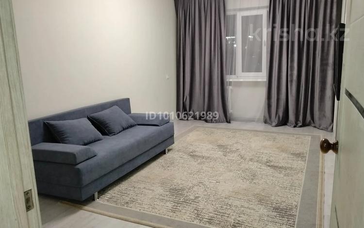 2-комнатная квартира · 48 м² · 3/5 этаж, Есет Батыра 122 — Рядом Акимат, дом Ветеранов, за домом Аллея за 180 000 〒 в Актобе — фото 2