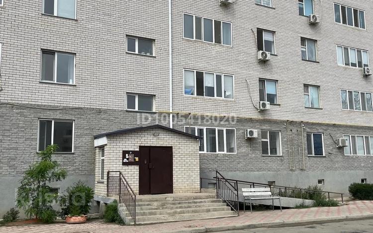 2-бөлмелі пәтер · 62 м² · 1/5 қабат, Береке ш/а. 7, бағасы: 24 млн ₸ в Атырау, мкр Береке — фото 2