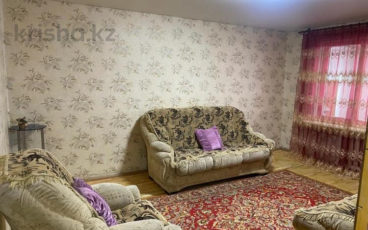 3-бөлмелі пәтер · 57 м² · 1/5 қабат, Кеншилер 121, бағасы: 12.5 млн ₸ в Экибастузе — фото 2