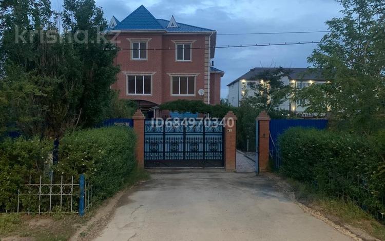 Отдельный дом · 6 комнат · 360 м² · 12 сот., 10 улица 28 за 170 млн ₸ в Атырауской обл. — фото 2