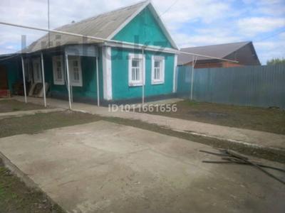 Жеке үй · 3 бөлме · 78 м² · 6 сот., Физкультурная ул. 52, бағасы: 14 млн ₸ в Уральске, мкр Школьник