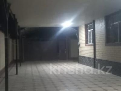 Отдельный дом · 5 комнат · 150 м² · 10 сот., мкр Самал-1 — Мкр. Шугыла за 250 000 ₸ в Шымкенте, Абайский р-н
