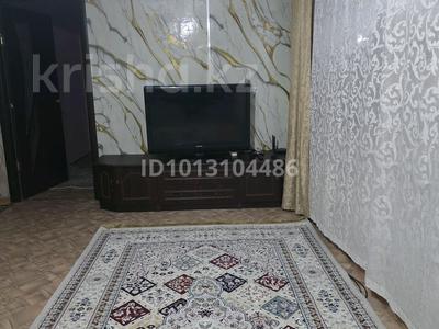 3-комнатная квартира · 55 м² · 1/4 этаж, 2 мкр — Ориентировочно находится возле Сити Плюса за 15 000 ₸ в Конаеве