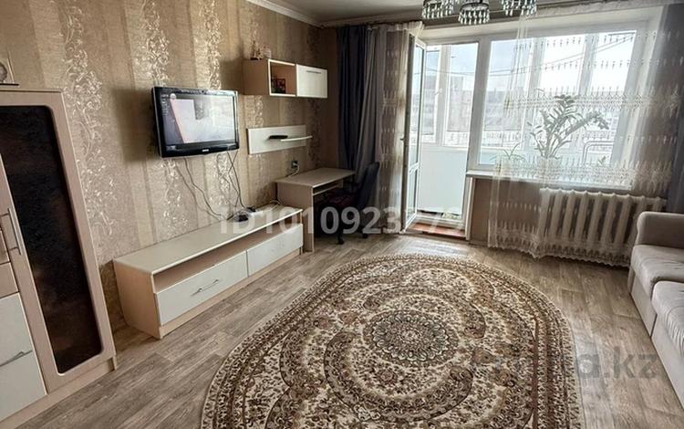 2-комнатная квартира · 54 м² · 9/10 этаж, мкр Юго-Восток, Мкр Степной 4 10 за 21 млн ₸ в Караганде, Казыбек би р-н — фото 2