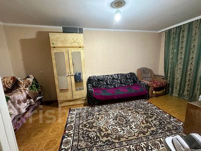 Продажа квартир в Улытау обл.: 1-комнатная квартира · 32 м² · 4/5 этаж, бульвар Ғарышкерлер 29 — Цум за 7.2 млн 〒 1-комнатная квартира · 32 м² · 4/5 этаж, бульвар Ғарышкерлер 29 — Цум за 7.2 млн 〒 в Жезказгане