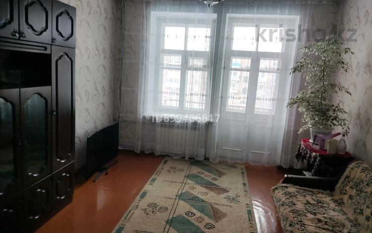 2-бөлмелі пәтер · 60 м² · 4/5 қабат, Пр.Независимости 15, бағасы: 10 млн ₸ в Риддере — фото 3