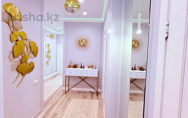 3-комнатная квартира · 100 м² · 8/9 этаж, Кайым Мухамедханов за 67 млн 〒 в Астане, Нура р-н — фото 2