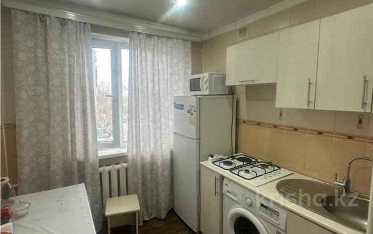 1-комнатная квартира · 39 м² · 5/5 этаж, Майкудук, 19й микрорайон за 10 млн ₸ в Караганде, Алихана Бокейханова р-н — фото 4