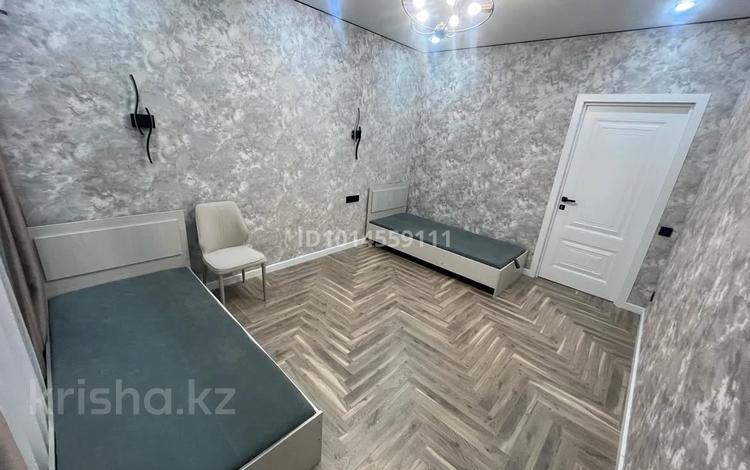 1 комната · 54 м² · 9/12 этаж, Райымбека 210 за 70 000 ₸ в Алматы, Алмалинский р-н — фото 2