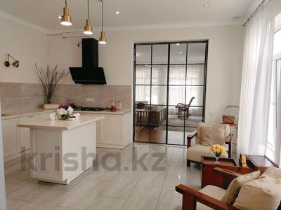 Отдельный дом · 5 комнат · 250 м², мкр Горный Гигант за 2.3 млн 〒 в Алматы, Медеуский р-н