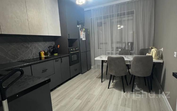 3-комнатная квартира, 81.1 м², 1/9 этаж, мкр Юго-Восток, Муканова 82