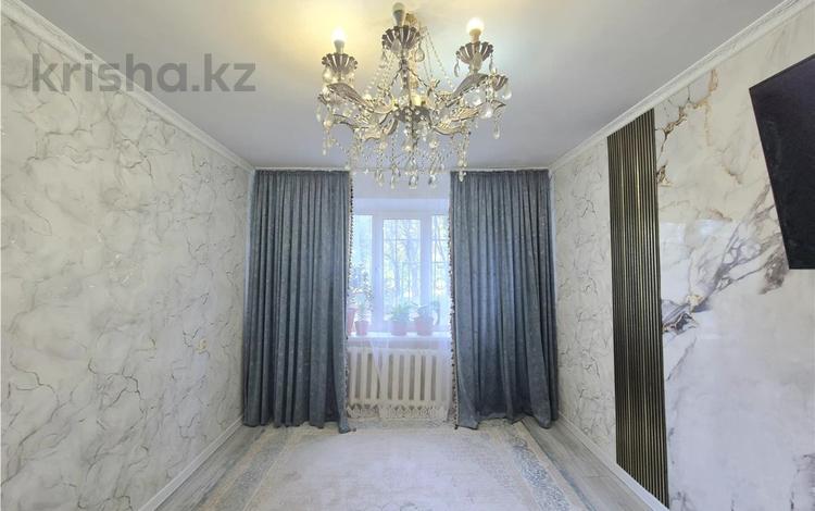 3-комнатная квартира · 67 м² · 1/10 этаж, 8 МКР за 15.5 млн ₸ в Темиртау — фото 2