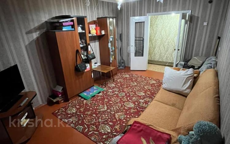 3-комнатная квартира · 65 м² · 1/2 этаж, 2 микрорайон 33 за 9.9 млн ₸ в Семее — фото 4