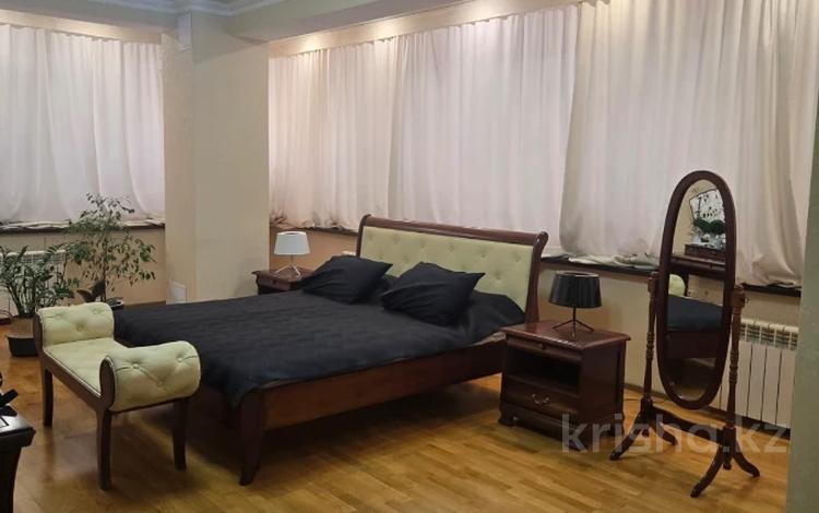 3-комнатная квартира · 131 м² · 3/9 этаж, мкр 12 за 40 млн ₸ в Актобе — фото 4