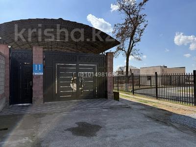 Отдельный дом · 6 комнат · 217 м² · 7.2 сот., Б.Оспанова 11 — Школа им А.Сулейменова, цент мечеть, войс часть 2020 за 60 млн ₸ в Сарыагаш