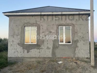 Жеке үй · 3 бөлме · 100 м² · 8 жүзд., 8 март 10 — Байтерек 1, бағасы: 15 млн ₸ в 