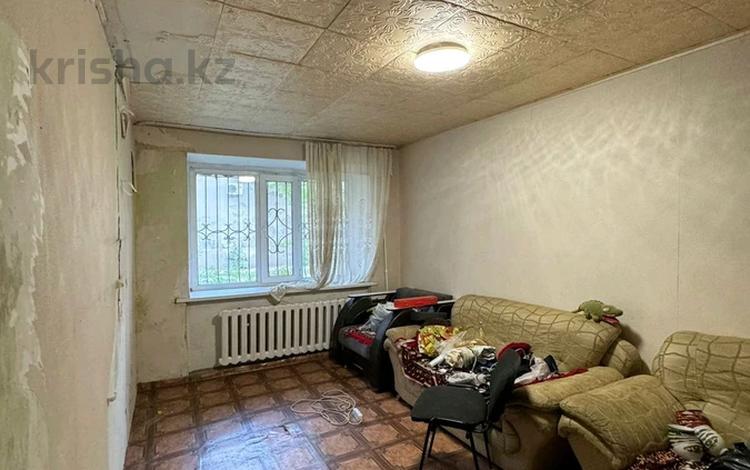 2-комнатная квартира · 46 м² · 1/5 этаж, Майкудук, Майкудук, 18й микрорайон 11 за 10.5 млн ₸ в Караганде, Алихана Бокейханова р-н — фото 2