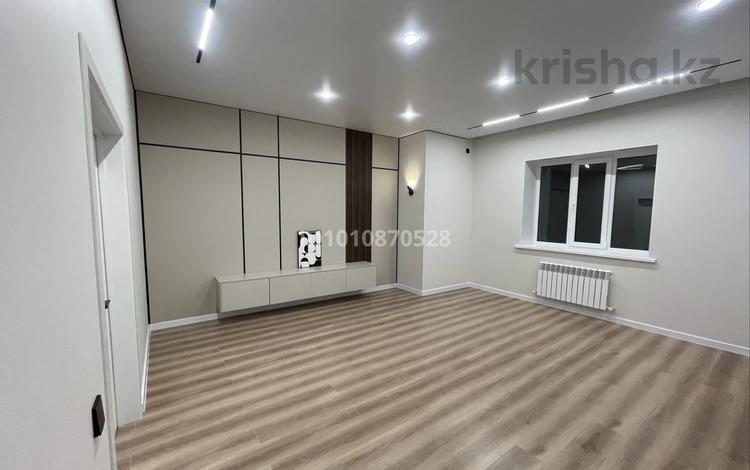1-комнатная квартира · 59 м² · 4/10 этаж, мкр. Алтын орда, Алтын Орда 5Е за 25.5 млн ₸ в Актобе — фото 2