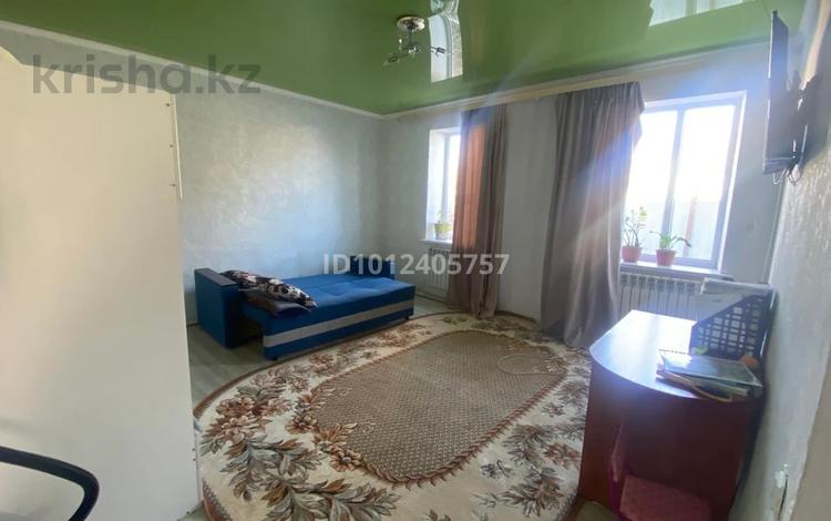 Часть дома · 2 комнаты · 50 м² · 5 сот., Железнодорожная ул. 53/4 за 7.5 млн ₸ в Актобе, мкр Авиатор — фото 2