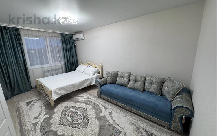 1-комнатная квартира · 42 м² · 3/16 этаж, Каныша Сатпаева 55/12 — ТЦ MAXI MALL, Драмтеатр-НИШ-Спортивный комплекс за 14 000 ₸ в Усть-Каменогорске — фото 10