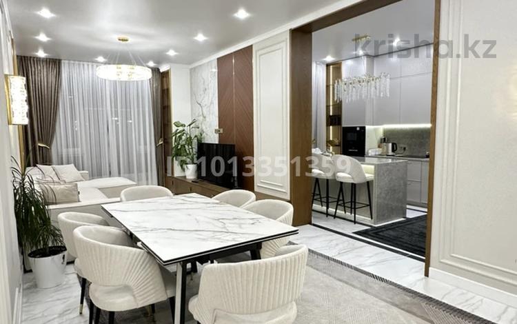 3-бөлмелі пәтер · 100 м² · 7/14 қабат, Абая 109/7, бағасы: 168 млн ₸ в Алматы, Алмалинский р-н — фото 2