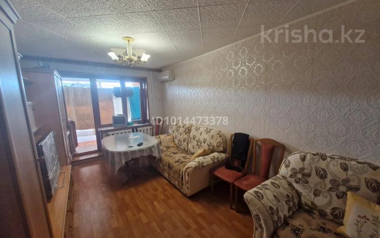 2-комнатная квартира · 51 м² · 6/9 этаж, мкр 4 3 за 20 млн ₸ в Уральске — фото 6
