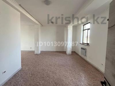 Свободное назначение, офисы · 50 м² за 160 000 ₸ в Шымкенте, Абайский р-н