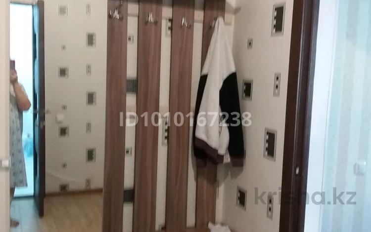 2-бөлмелі пәтер · 59.8 м² · 3/10 қабат, 29-й мкр, 29-ш/а. — Аккала мол напротив орталыкта сарыбазар бар, бағасы: 15.5 млн ₸ в Актау — фото 2
