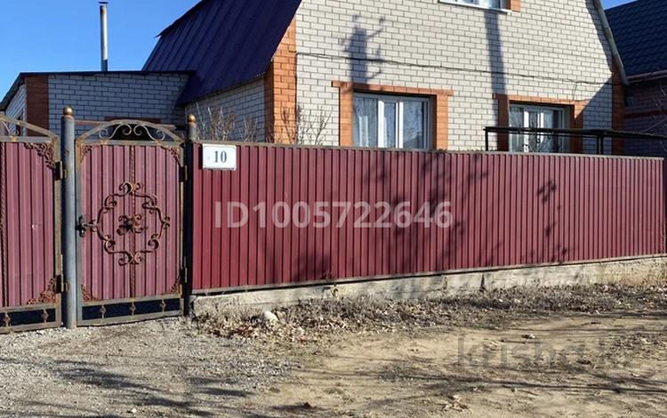 Отдельный дом · 5 комнат · 140 м² · 10 сот., Ерлик за ~ 25 млн ₸ в Актобе, мкр Акжар — фото 13
