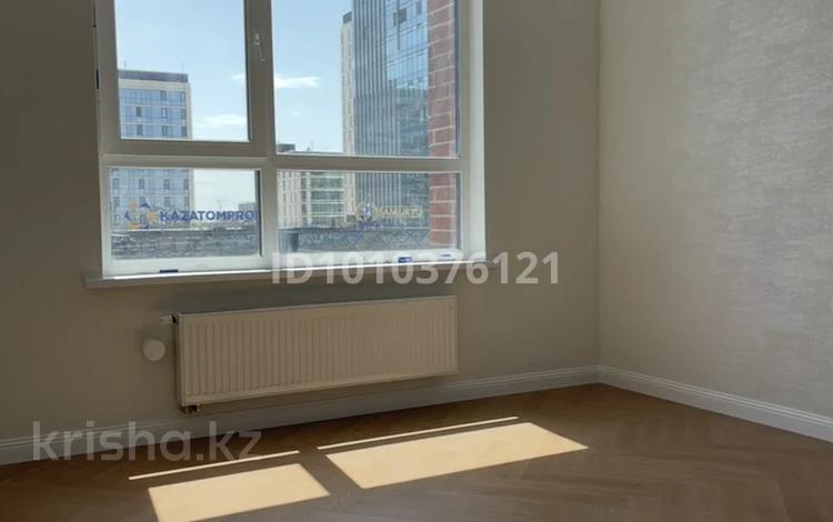 2-комнатная квартира · 68 м² · 7/9 этаж, Е 900 2 за 320 000 ₸ в Астане, Нура р-н — фото 2