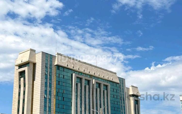 3-комнатная квартира · 90 м² · 10/12 этаж, Акмешит — левый берег-ТРЦ Абу Даби Плаза за 55.8 млн 〒 в Астане, Есильский р-н — фото 2